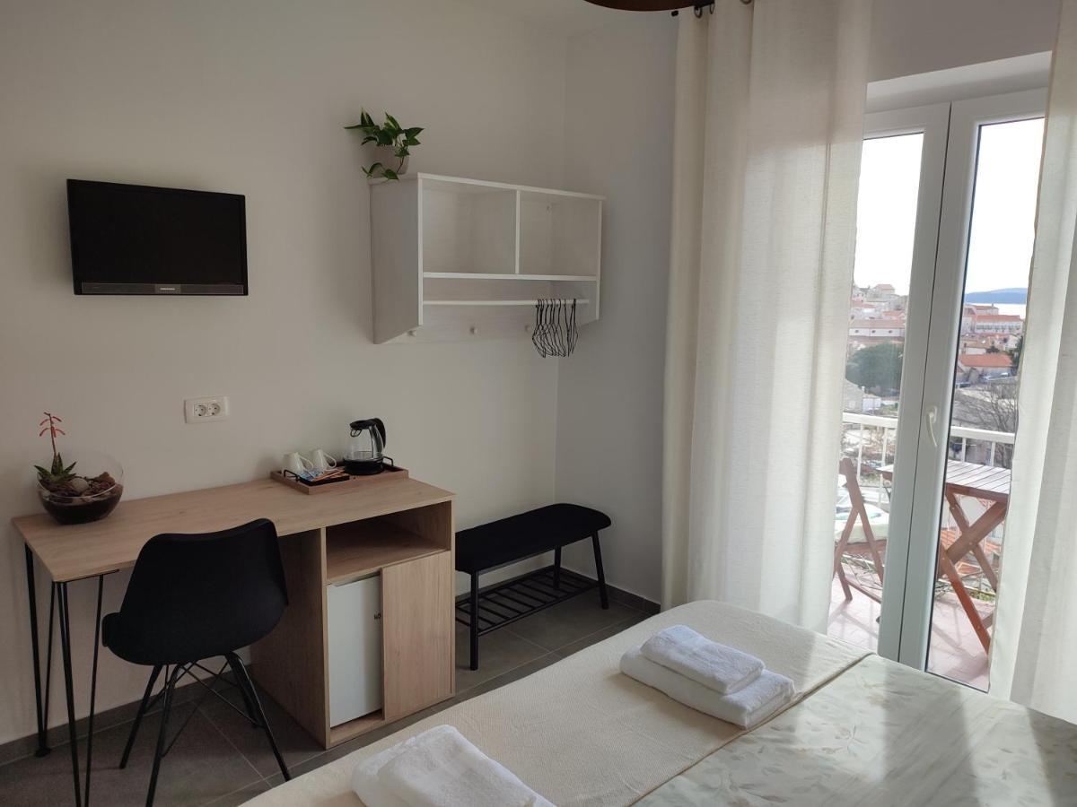 Guest House Vuljan Χβαρ Εξωτερικό φωτογραφία