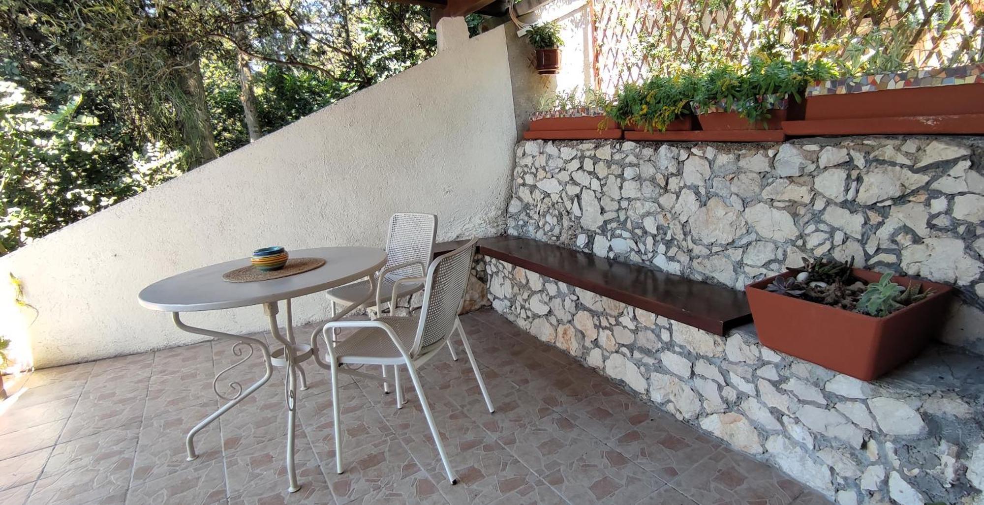 Guest House Vuljan Χβαρ Εξωτερικό φωτογραφία