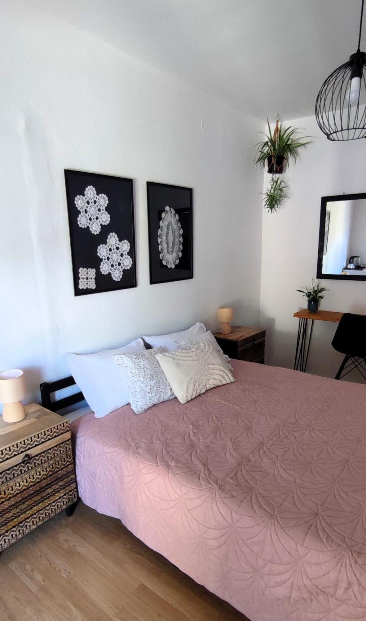 Guest House Vuljan Χβαρ Εξωτερικό φωτογραφία