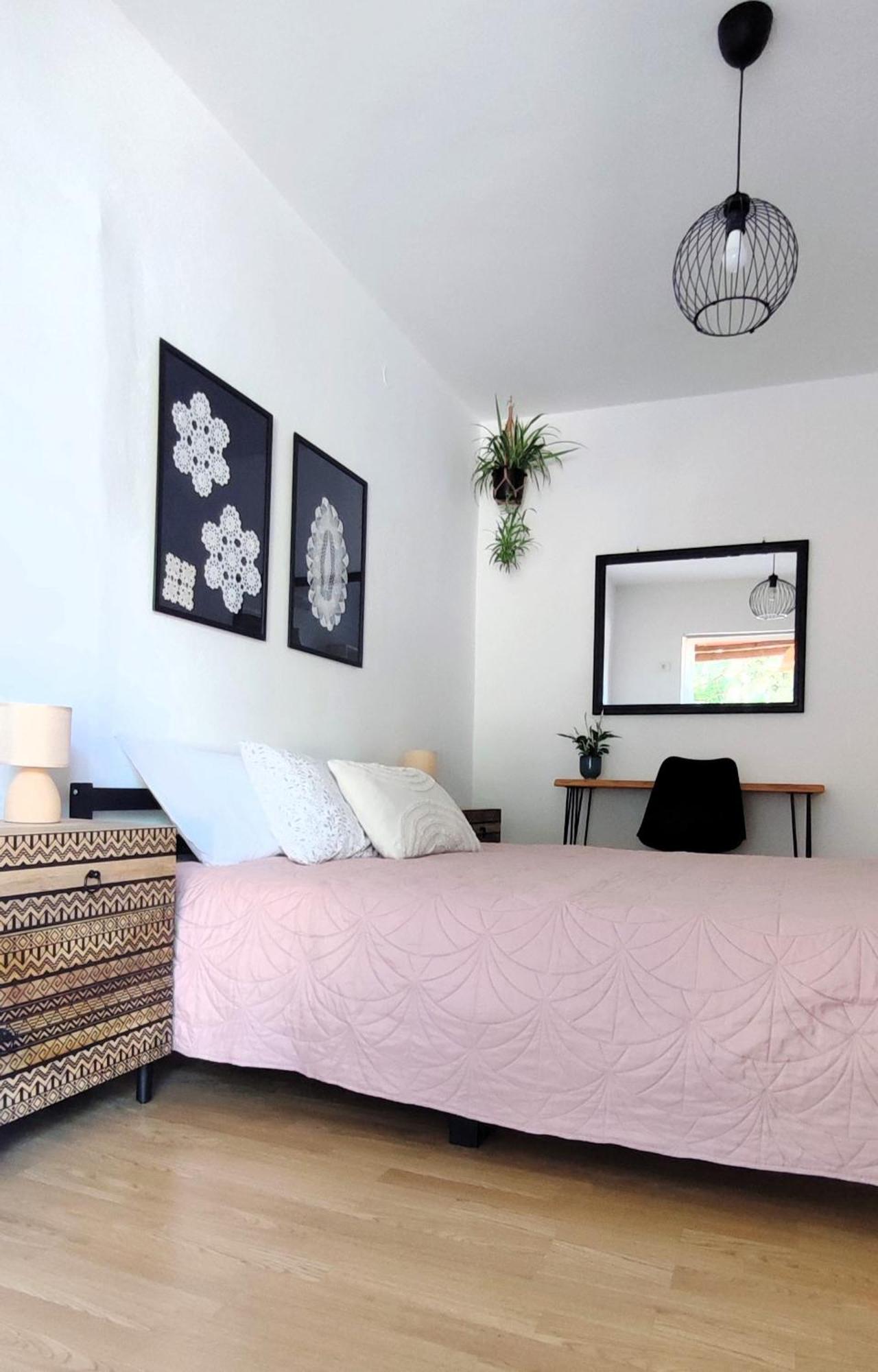 Guest House Vuljan Χβαρ Εξωτερικό φωτογραφία